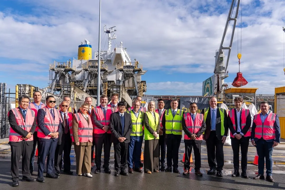 Pupuk Indonesia merealisasikan ekspor 47.250 ton urea ke Australia melalui kapal MV Medi Luna.