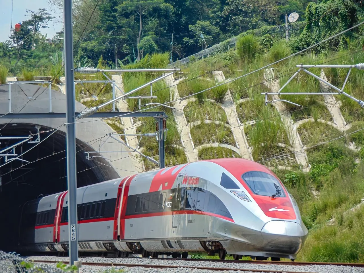 Kereta cepat Whoosh